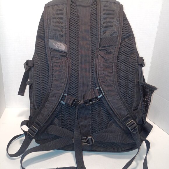 The NORTH FACE "Recon" Black Ruck Sack Back Pack *Excellent Condition - Picture 9 of 14